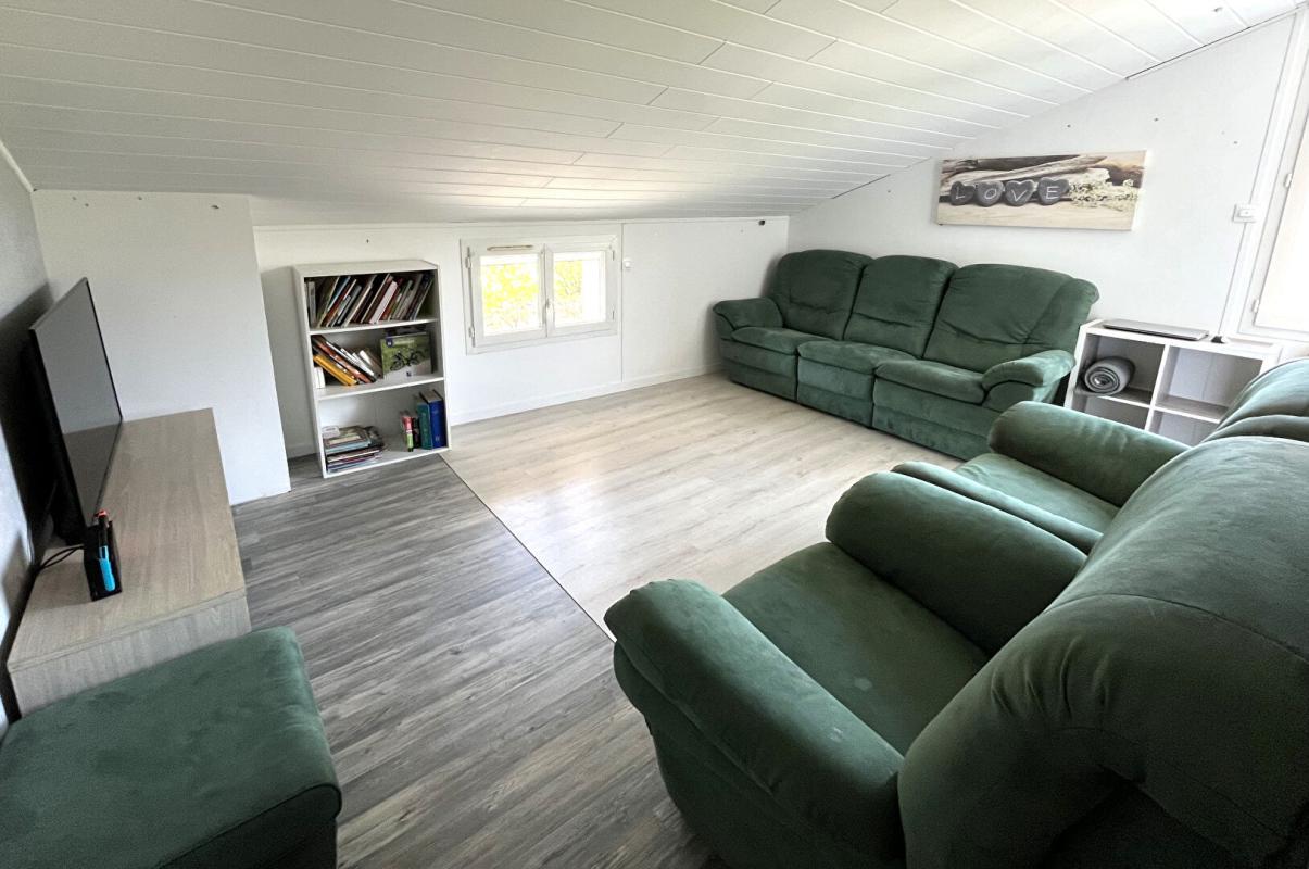 CHAVANNES-SUR-SURAN Maison de village rénovée avec jardin - 5 chambres - Au coeur du Revermont 6