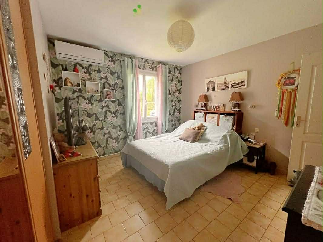 TOURVES Maison Tourves 11