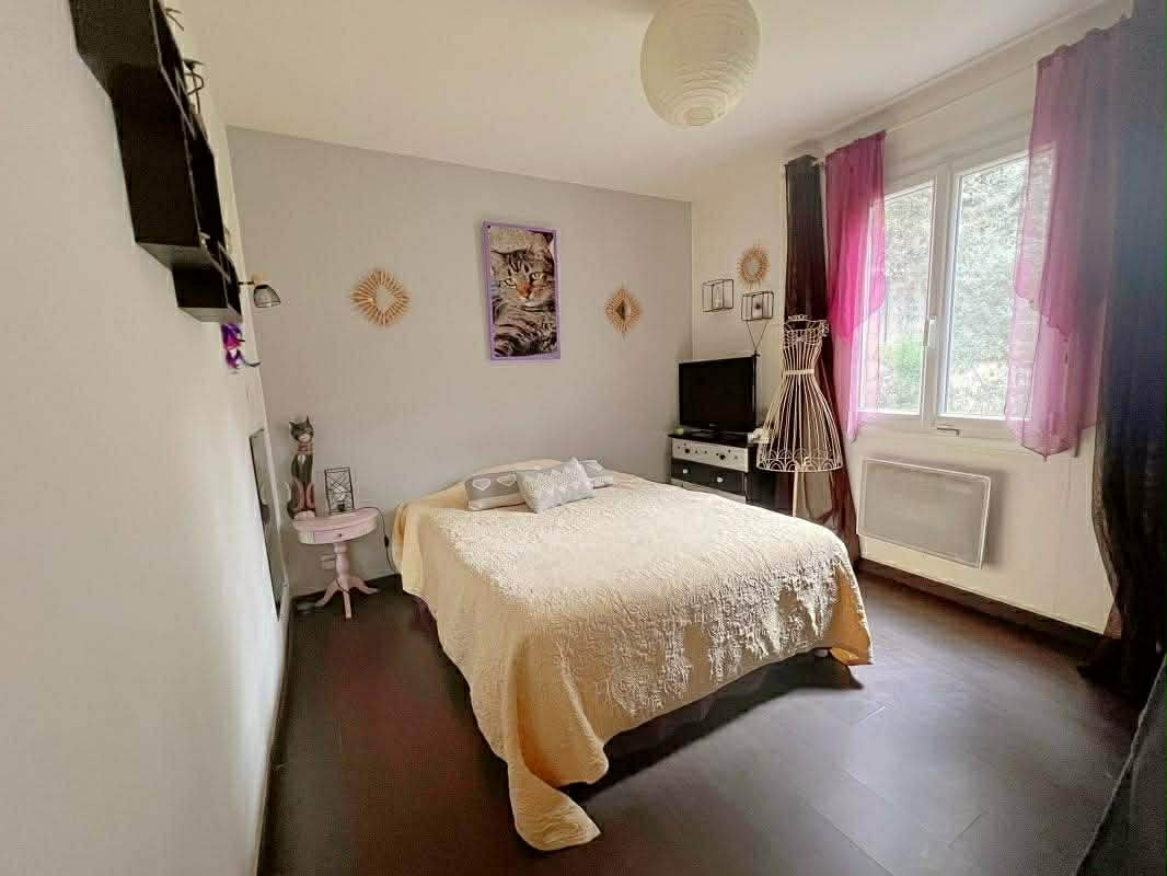 TOURVES Maison Tourves 9