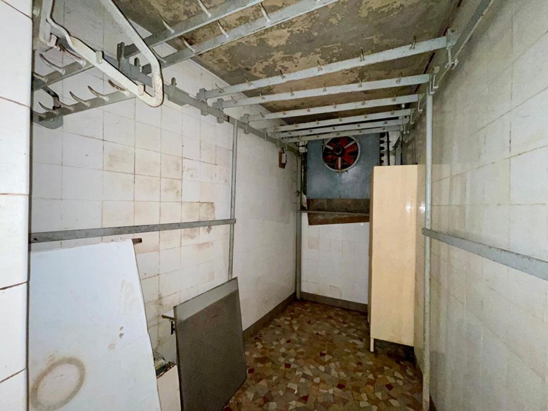 NEVERS LOCAL ANCIENNE BOUCHERIE À FORT POTENTIEL -  NEVERS 4