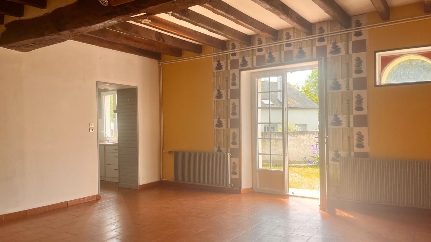 CHATEAU-DU-LOIR Maison Montval Sur Loir 5 pièce(s) 121 m2  - 3 chambres 5
