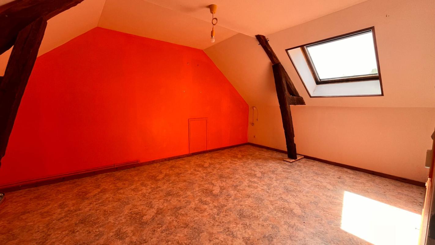 CHATEAU-DU-LOIR Maison Montval Sur Loir 5 pièce(s) 121 m2  - 3 chambres 9