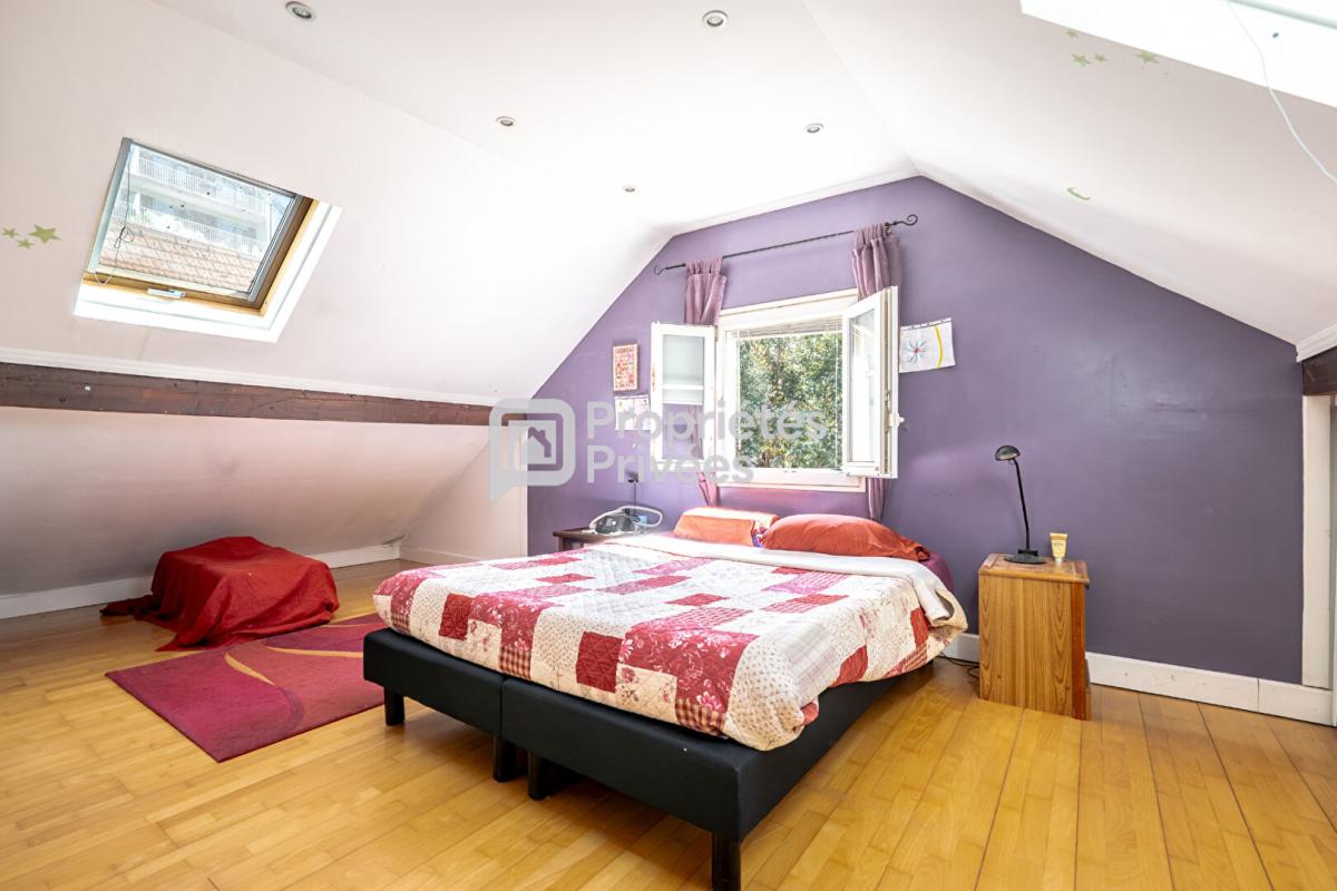 CACHAN Maison familiale ensoleillée de 126m² habitable (161m² au sol) sur terrain de 294 m² à Cachan 11