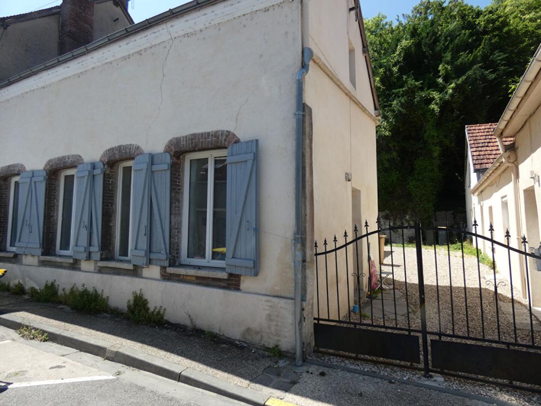 IVRY-LA-BATAILLE Immeuble de rapport 5
