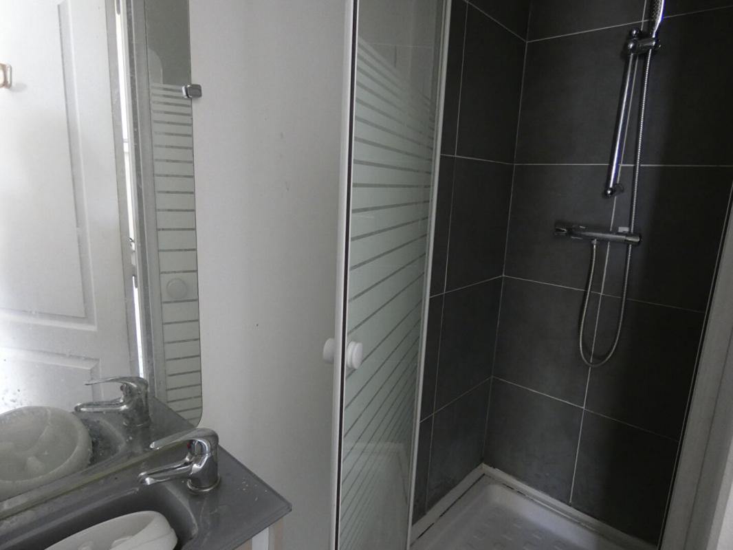 IVRY-LA-BATAILLE Immeuble de rapport 9