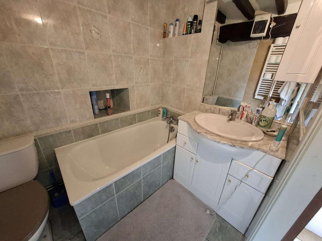 AUBRY-LE-PANTHOU Maison de campagne en colombage 6 pièce(s) 87 m2 + terrain 8