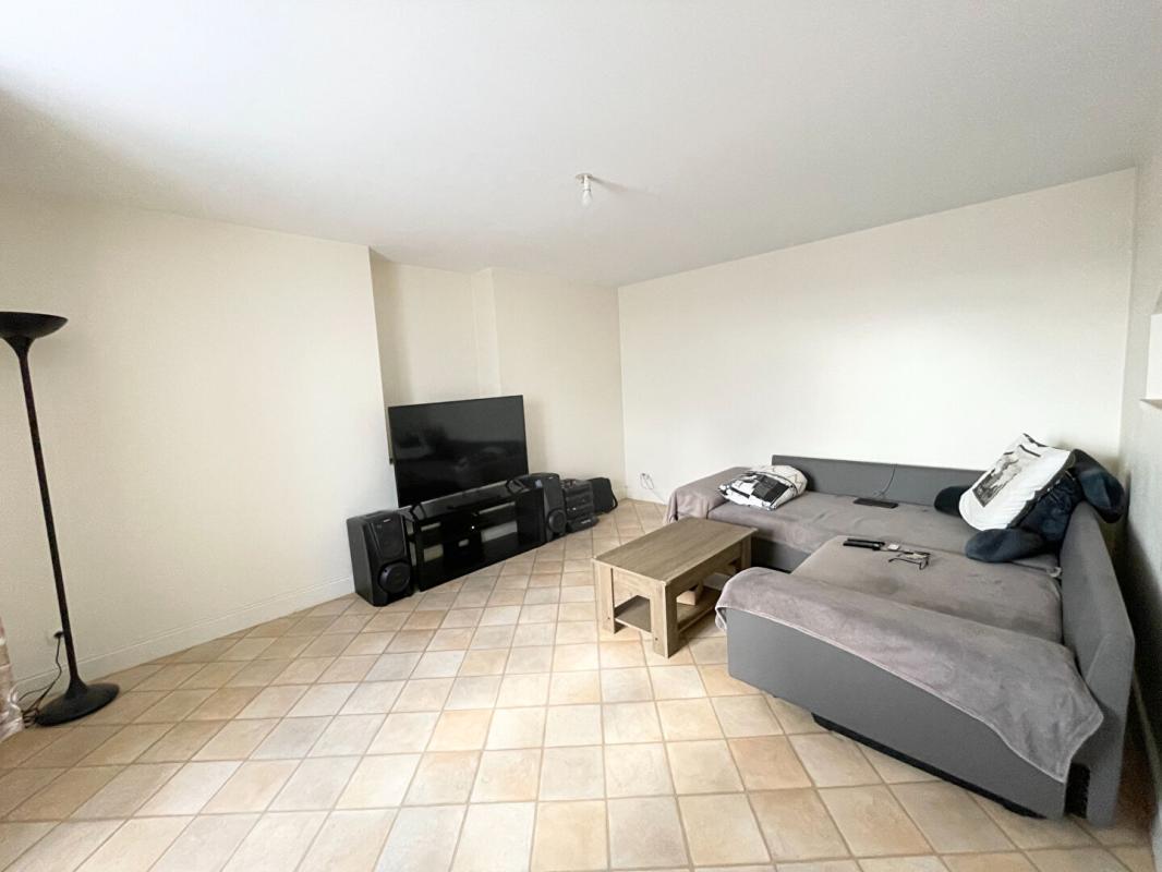 BULLY Corps de ferme  Bully avec une maison d'habitation de 107 m² rénovée 14