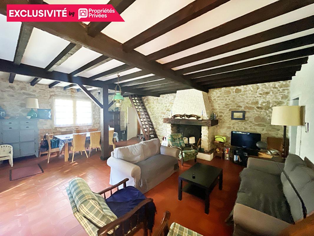 SAINT-PAUL Maison Saint Paul 6 pièce(s) 122,5 m2 piscine et jardin 3000 m2 13