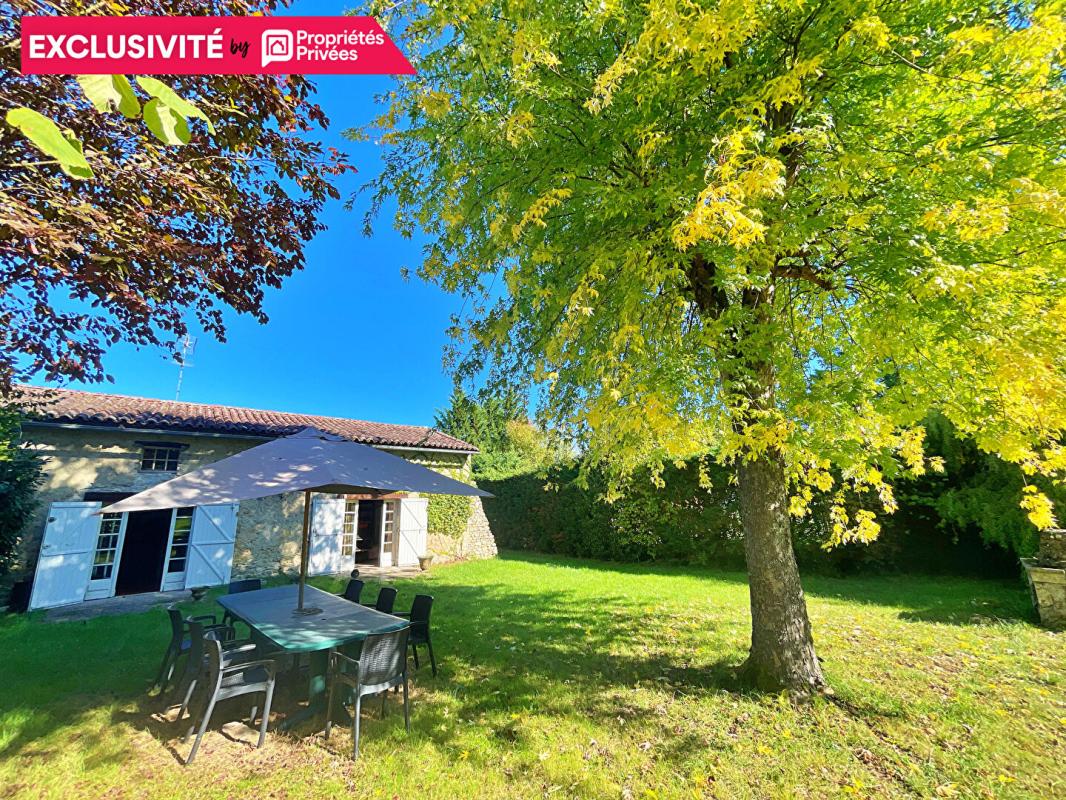 SAINT-PAUL Maison Saint Paul 6 pièce(s) 122,5 m2 piscine et jardin 3000 m2 9