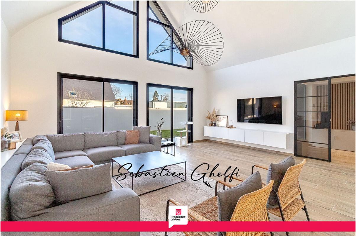 ROMORANTIN-LANTHENAY belle maison contemporaine avec 4 chambres dont 2 suites-bureau 1