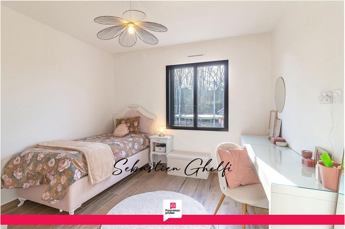 ROMORANTIN-LANTHENAY belle maison contemporaine avec 4 chambres dont 2 suites-bureau 16