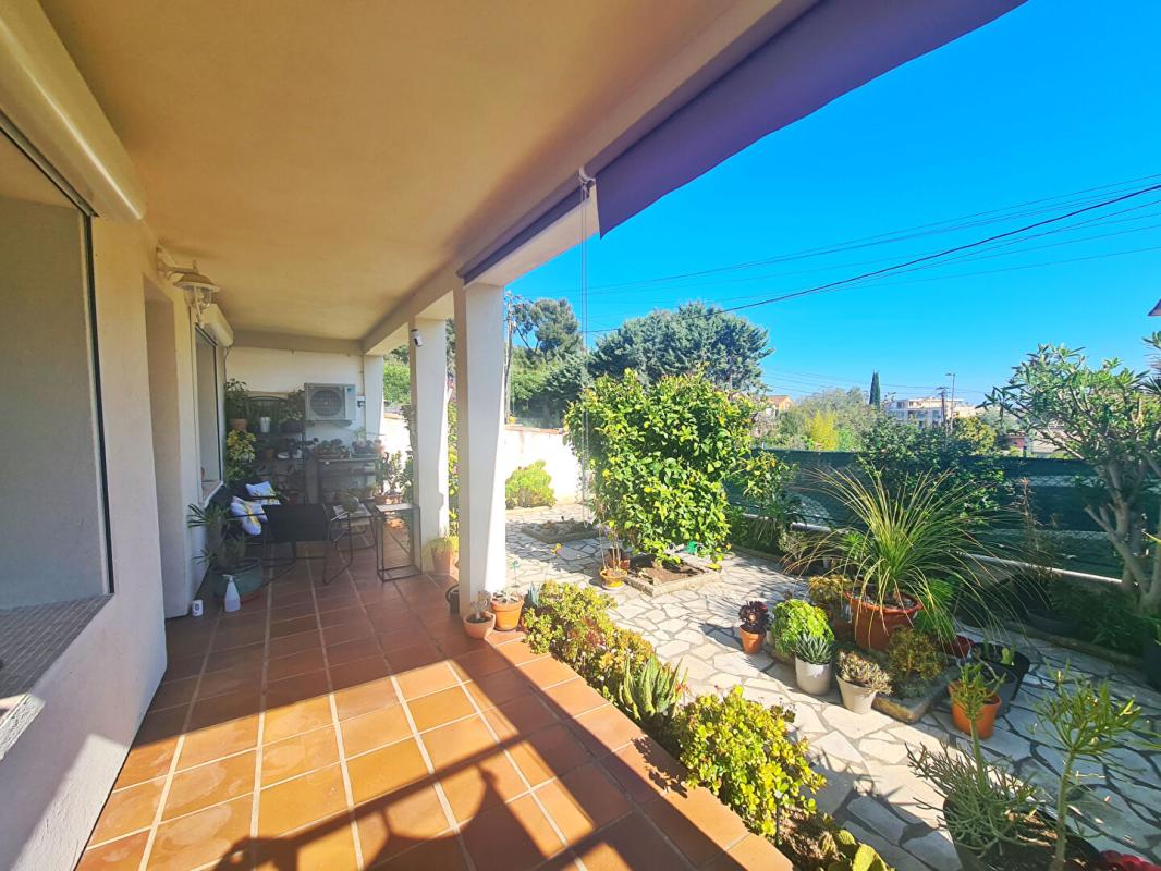 BANDOL APPARTEMENT T2 AVEC JARDIN- PROCHE PLAGES 1