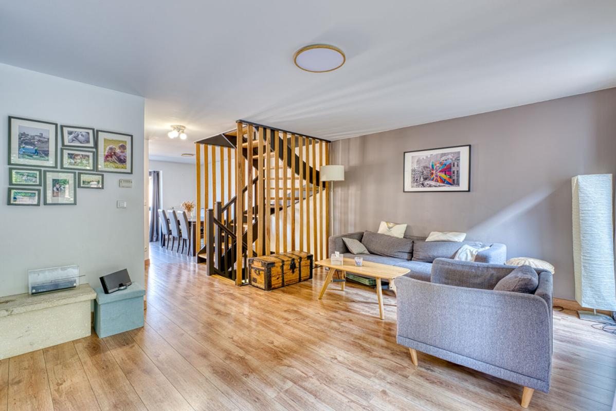 FRANCHEVILLE EXCLUSIVITE - Francheville (69) - Maison 5 pièce(s) 111 m2 2