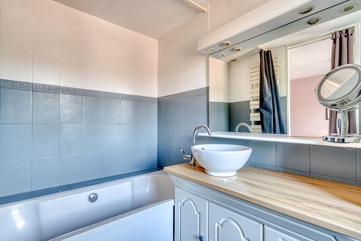 FRANCHEVILLE EXCLUSIVITE - Francheville (69) - Maison 5 pièce(s) 111 m2 9