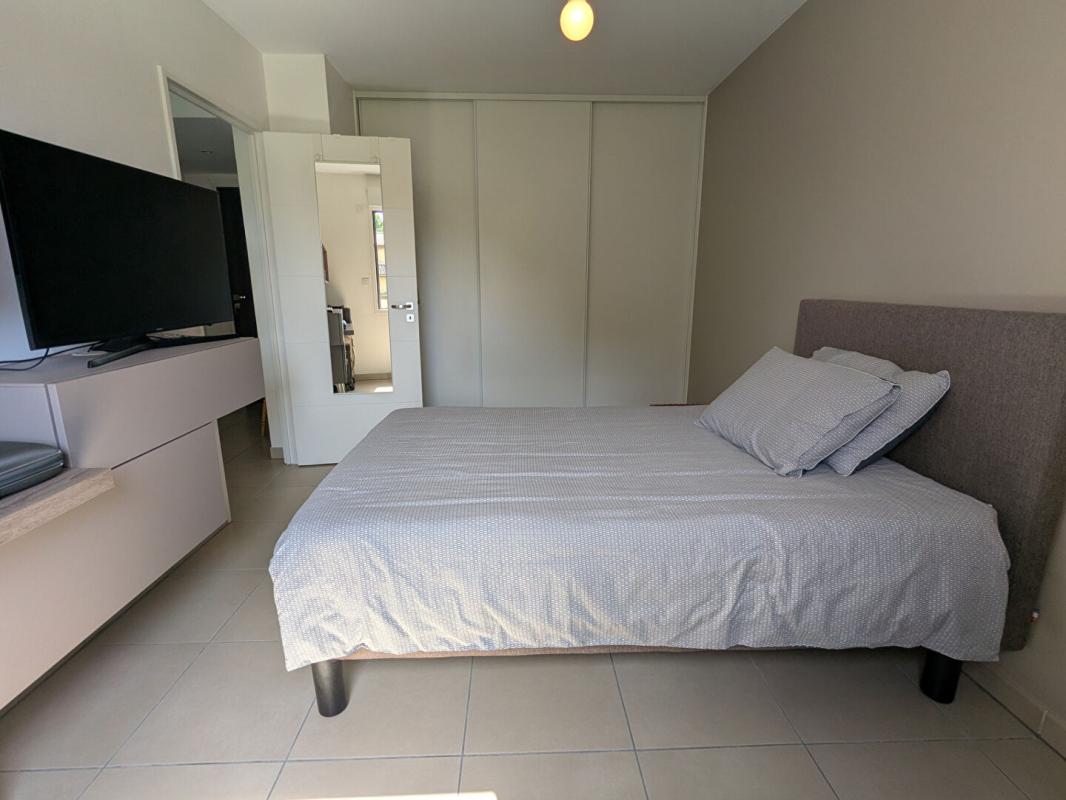 TASSIN-LA-DEMI-LUNE Coup de coeur - TASSIN LE BOURG - Appartement lumineux avec grand balcon plein sud au calme 8