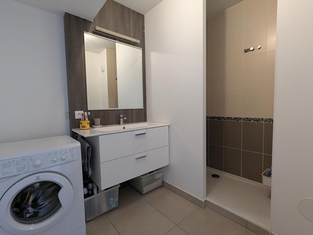 TASSIN-LA-DEMI-LUNE Coup de coeur - TASSIN LE BOURG - Appartement lumineux avec grand balcon plein sud au calme 9