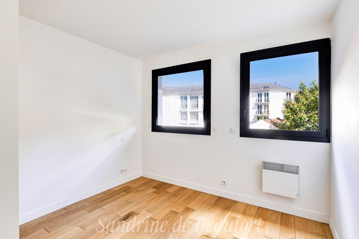 COURBEVOIE Appartement 3 pièces lumineux avec grande réception de 40 m² 13