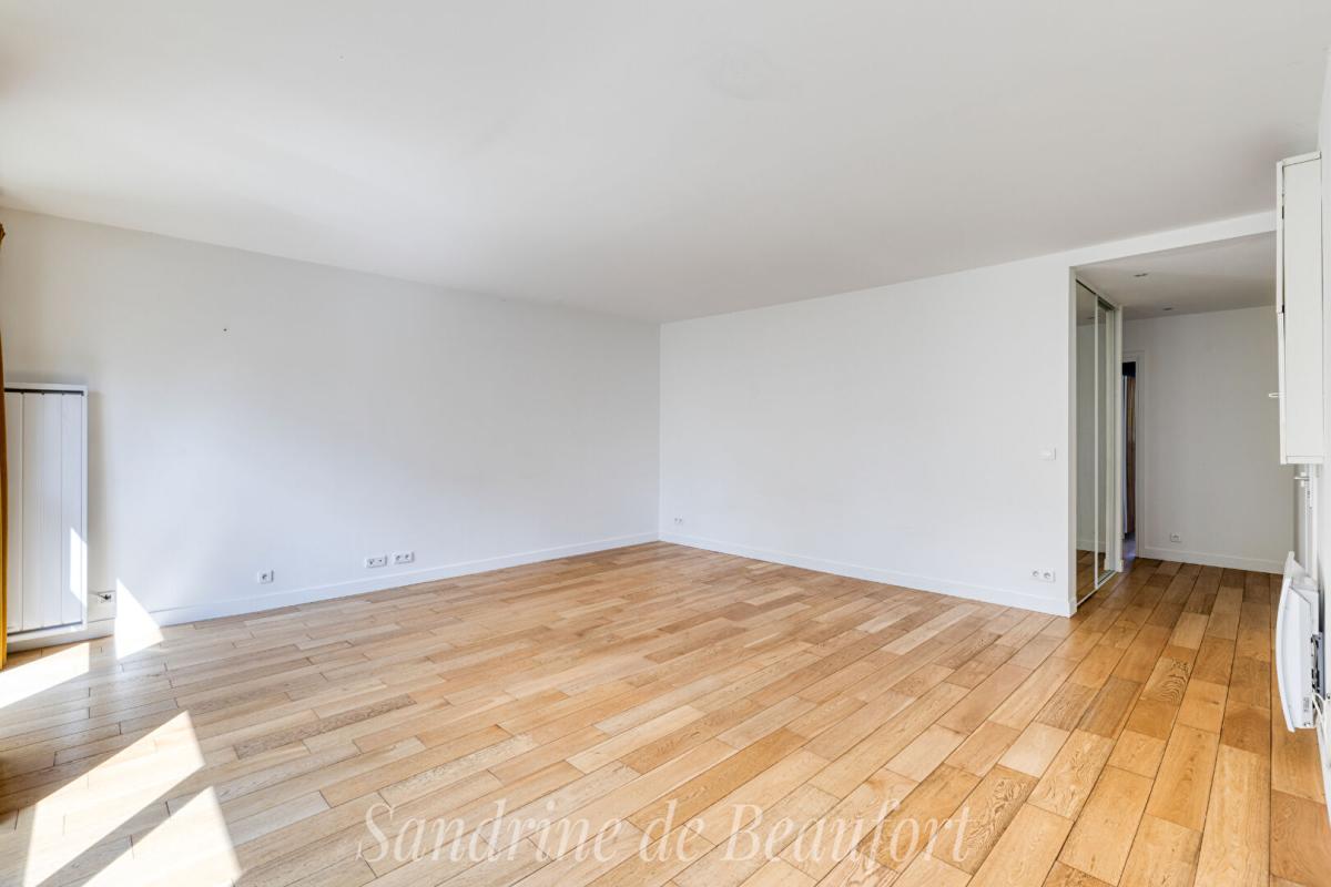 COURBEVOIE Appartement 3 pièces lumineux avec grande réception de 40 m² 5