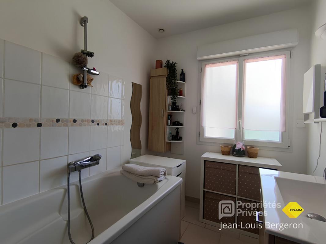 TOURS Ste Radegonde, Maison de plain-pied 102 m² .Jardin plein sud 12