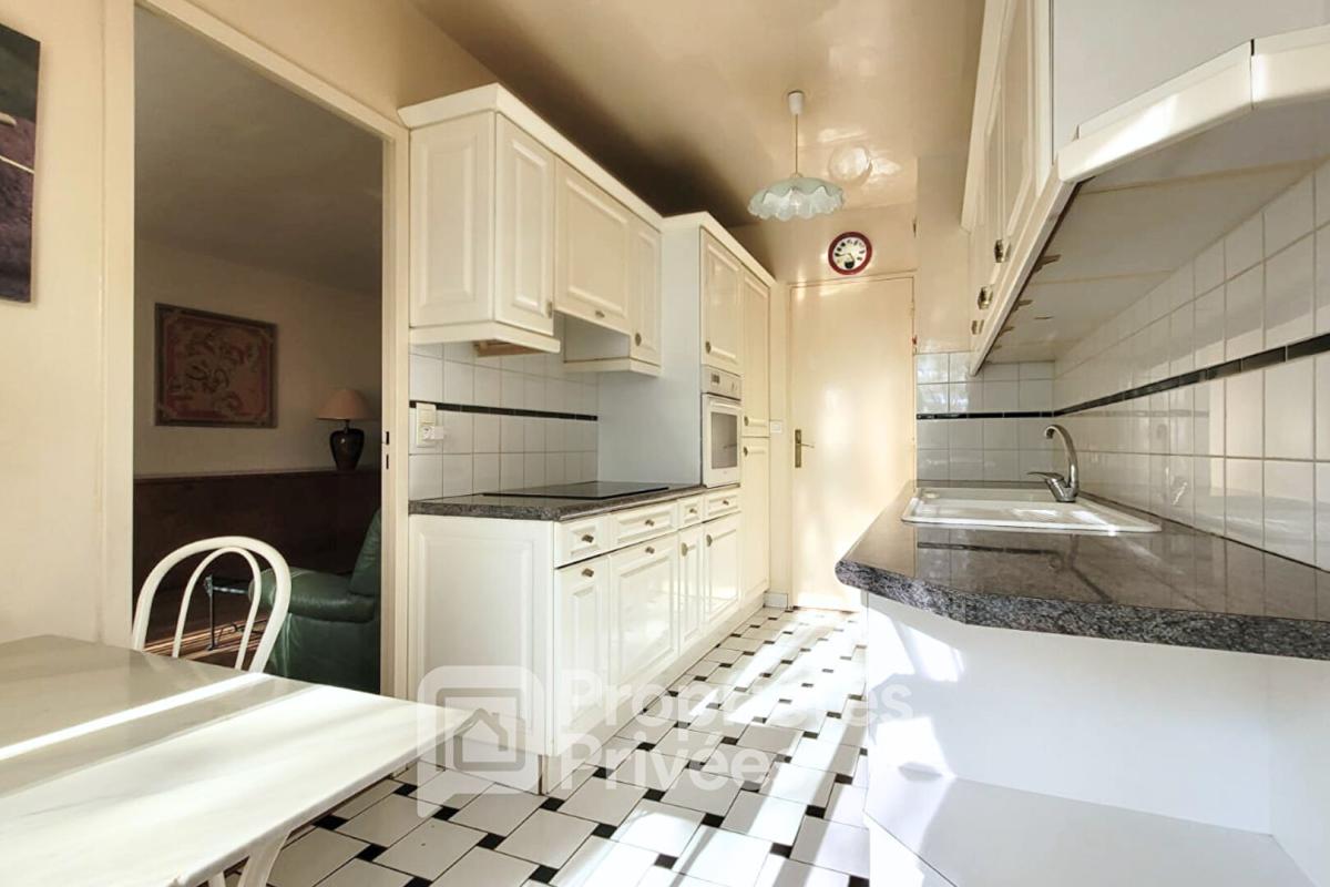 LES ULIS T4 lumineux avec loggia dans résidence calme 8