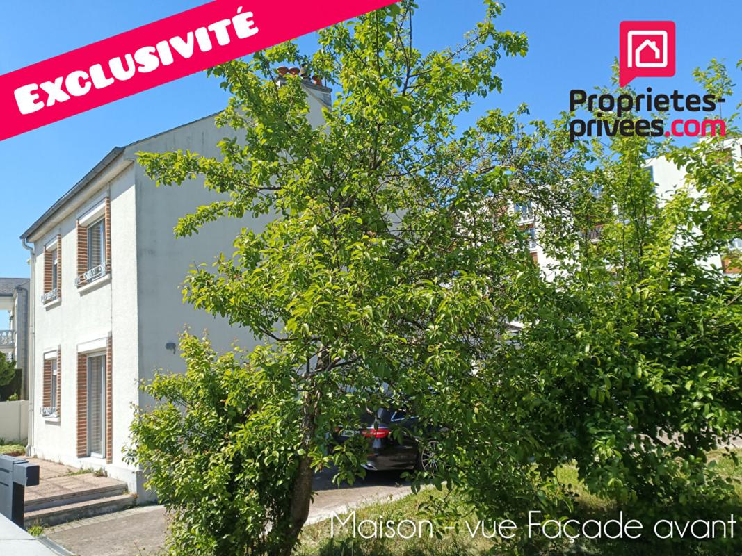 SAINT-JEAN-DE-LA-RUELLE Maison 4 chambres dont 1 studio 46m² indépendant 1