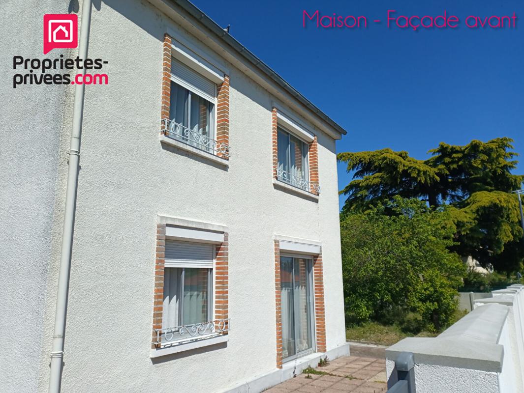 SAINT-JEAN-DE-LA-RUELLE Maison 4 chambres dont 1 studio 46m² indépendant 2