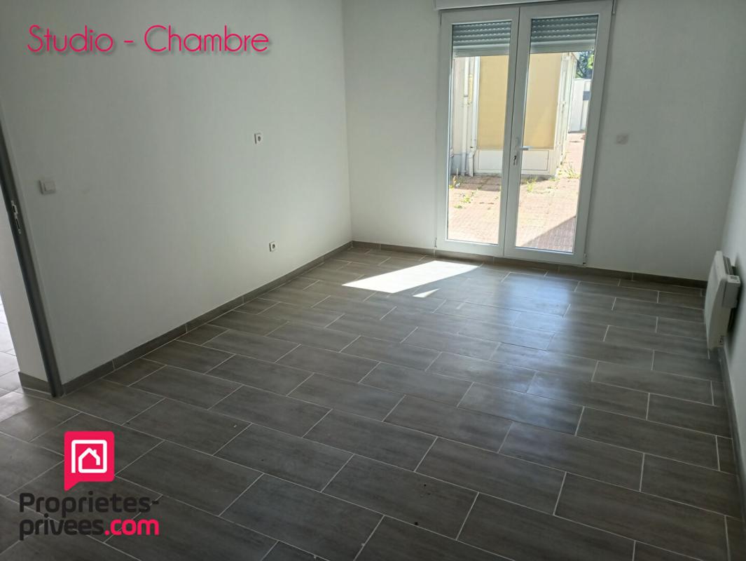 SAINT-JEAN-DE-LA-RUELLE Maison 4 chambres dont 1 studio 46m² indépendant 8