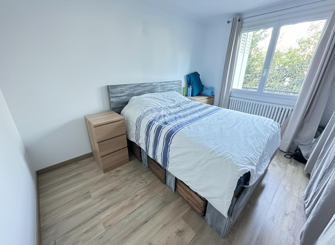 SALON-DE-PROVENCE T3 lumineux rénové centre-ville Salon-de-Provence 6