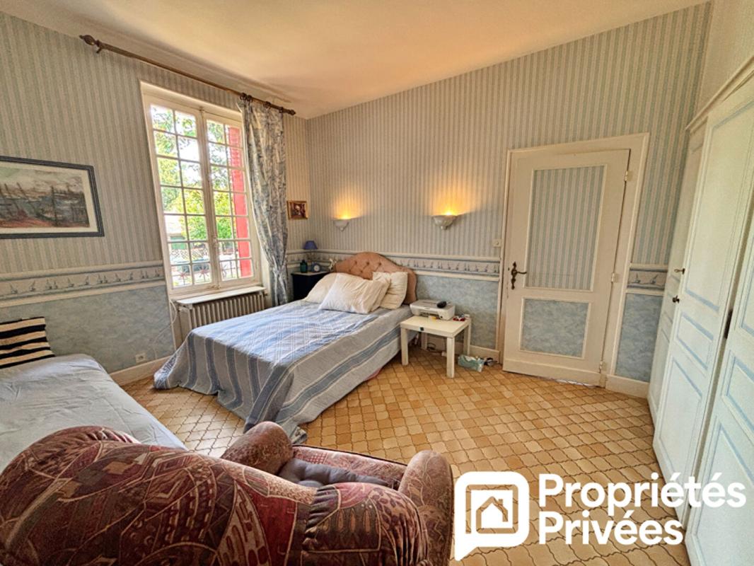 MEHUN-SUR-YEVRE Maison de caractère ? 185 m² ? Mehun-sur-Yèvre (18500) 11