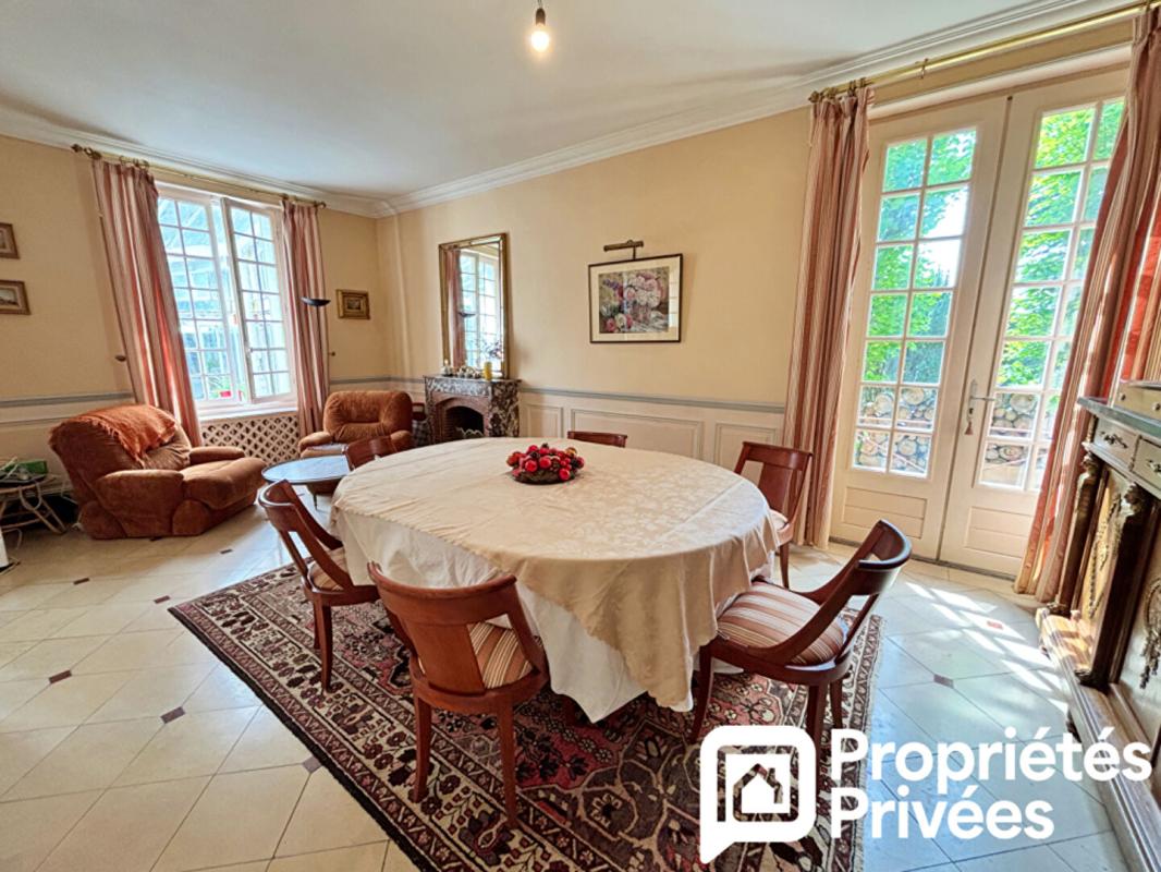 MEHUN-SUR-YEVRE Maison de caractère ? 185 m² ? Mehun-sur-Yèvre (18500) 7