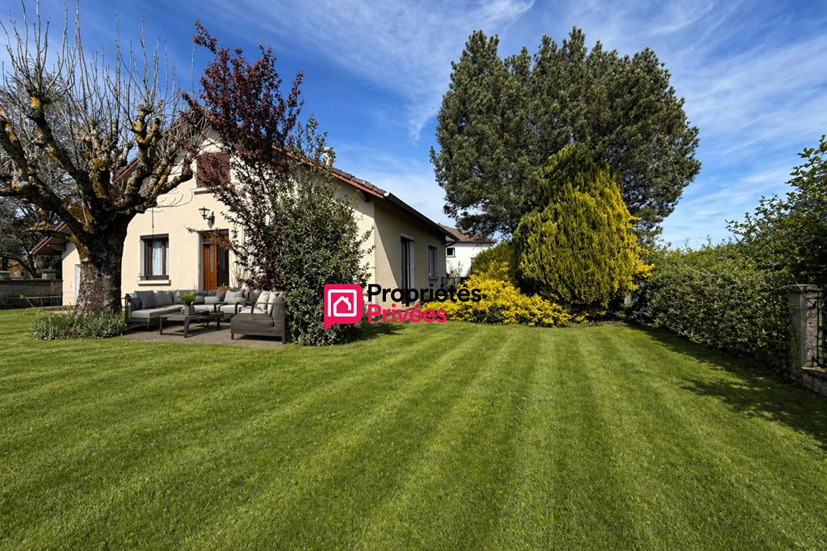 SAINT-OURS Maison  T4  de 127m² au coeur de Saint Ours 63230 avec jardin et garage à vendre 1