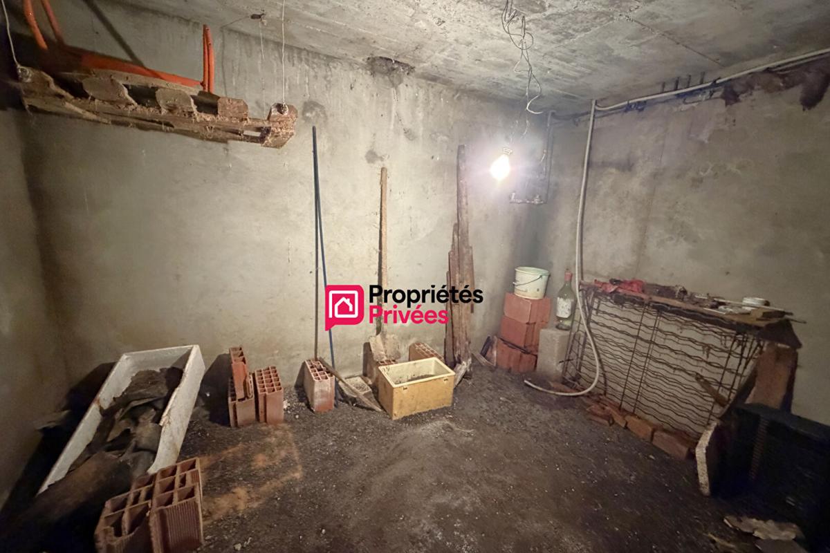 SAINT-OURS Maison  T4  de 127m² au coeur de Saint Ours 63230 avec jardin et garage à vendre 13