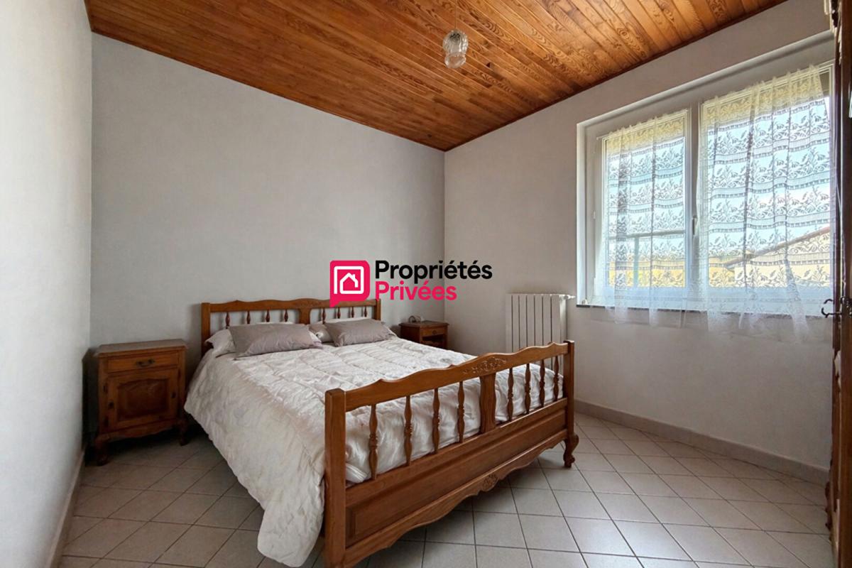 SAINT-OURS Maison  T4  de 127m² au coeur de Saint Ours 63230 avec jardin et garage à vendre 7