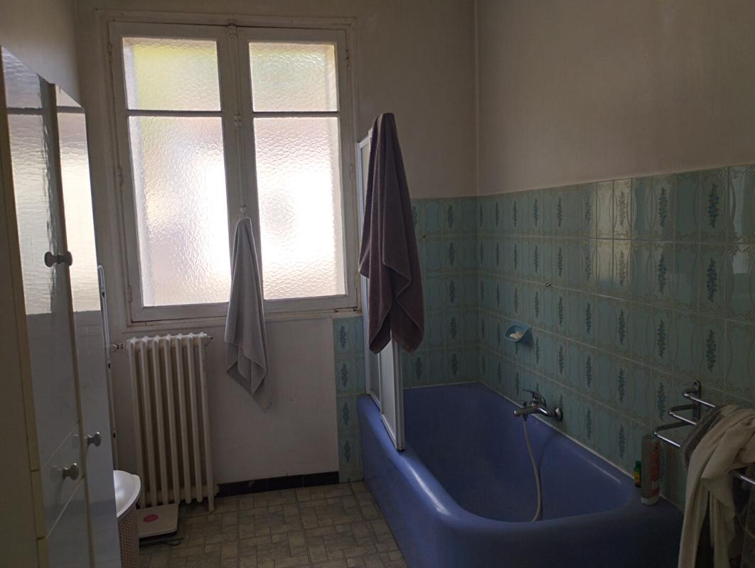 QUILLAN MAISON DE STYLE ART DECO 10