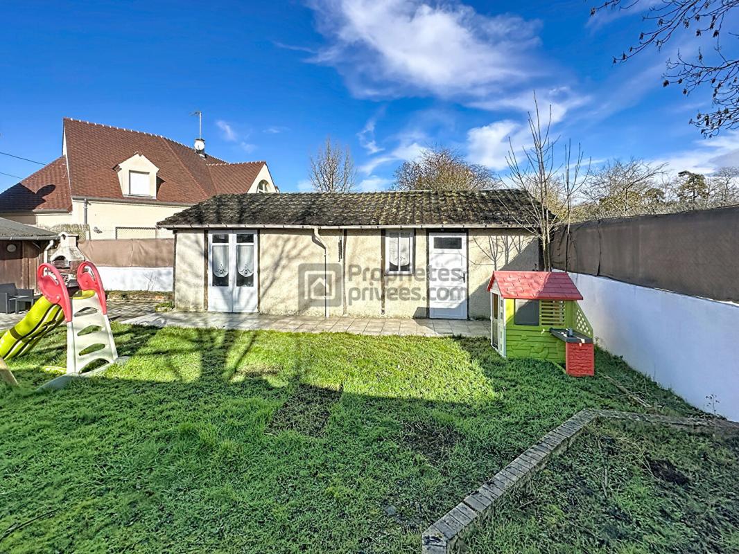 GRETZ-ARMAINVILLIERS Maison Gretz Armainvilliers GRAND GARAGE et DEPENDANCE 18