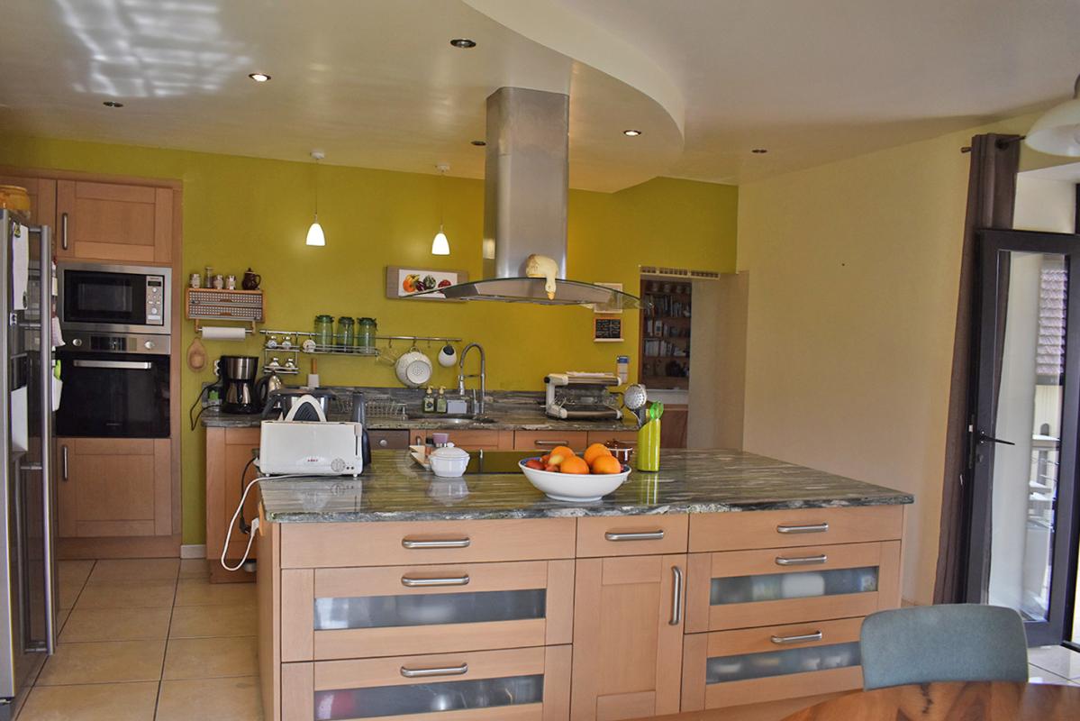 TAMNIES Propriété Tamnies 9 pièce(s) 231 m2 12