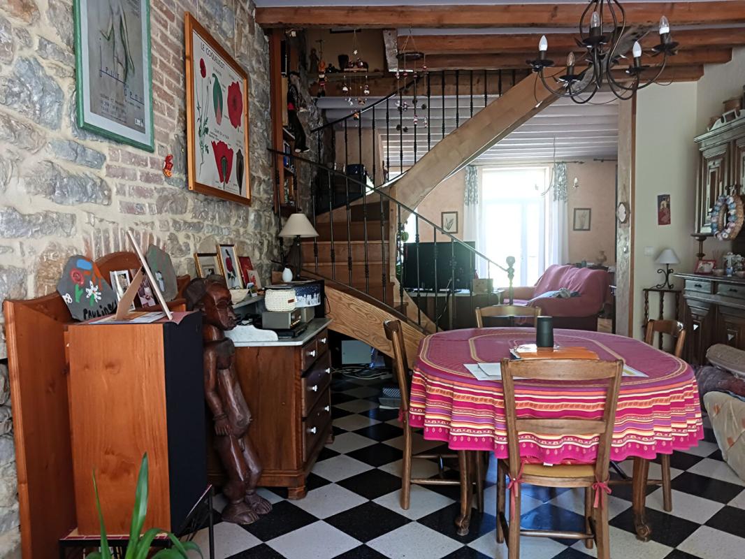 MACORNAY Maison Macornay 6 pièce(s) 141.30 m2 5