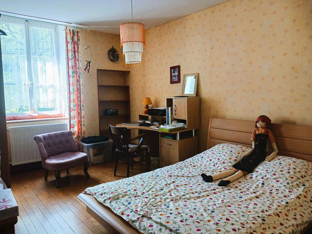 MACORNAY Maison Macornay 6 pièce(s) 141.30 m2 6