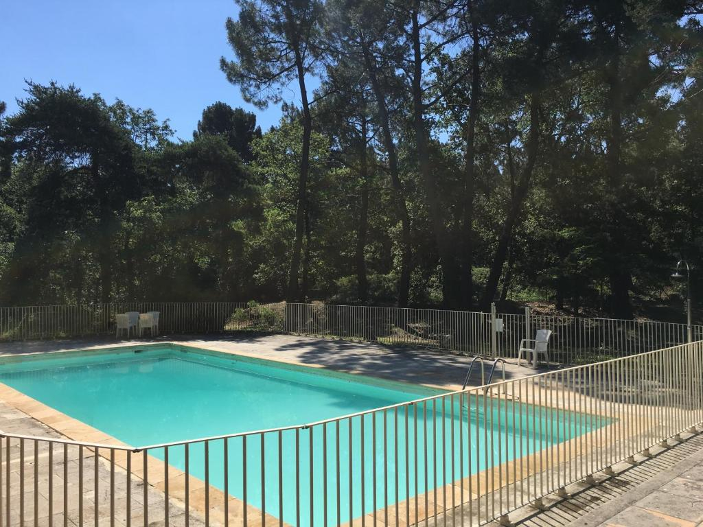 ROUSSILLON Villa 3 chambres avec jardin à Roussillon en Luberon 10