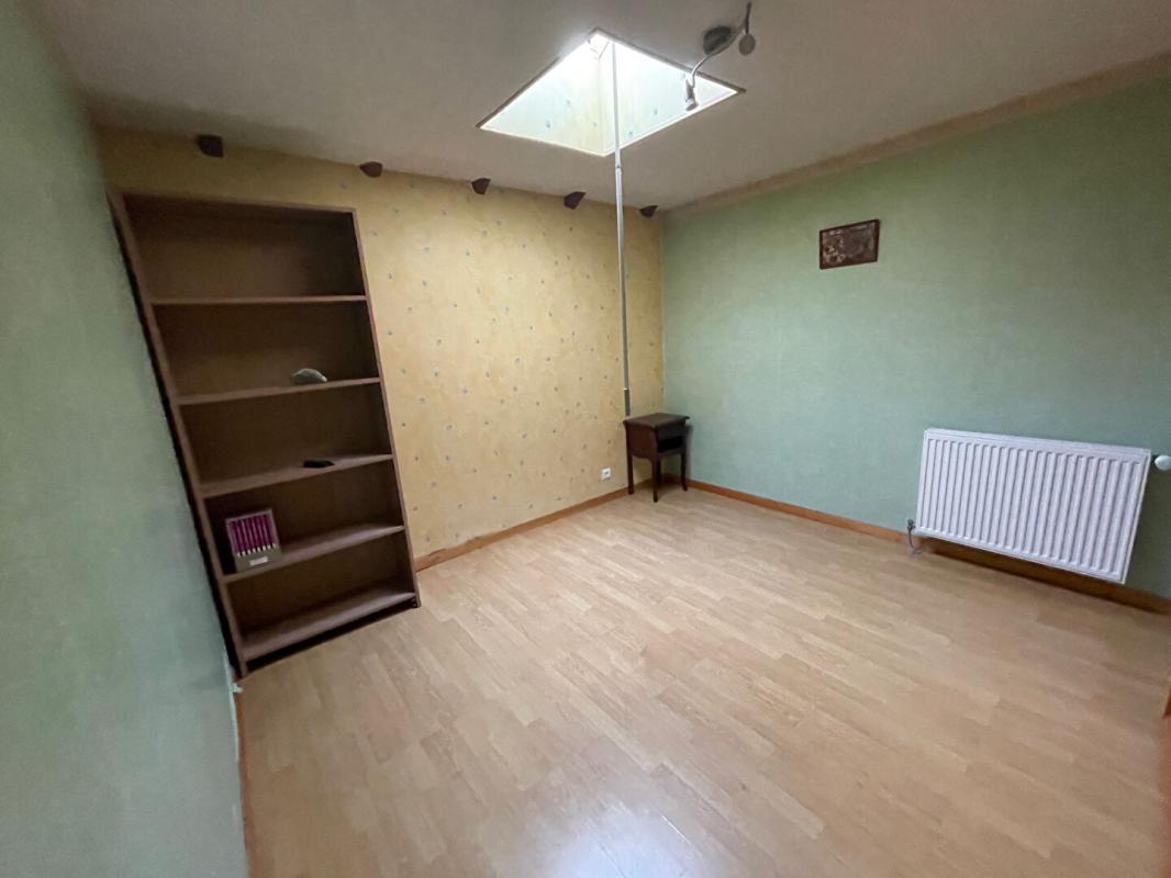 LEGUILLAC-DE-CERCLES Maison  de charme en pierre 15