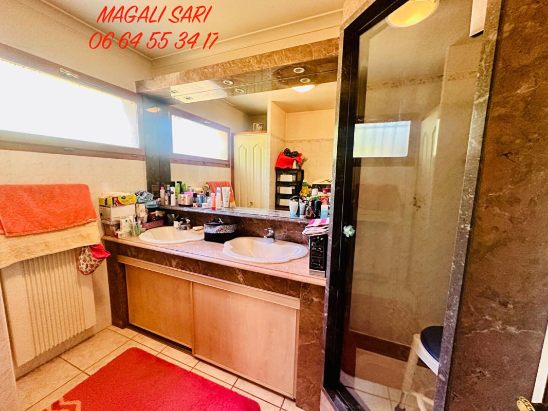 ALES Villa Ales 5 pièce(s) 119 m2 + Piscine 11