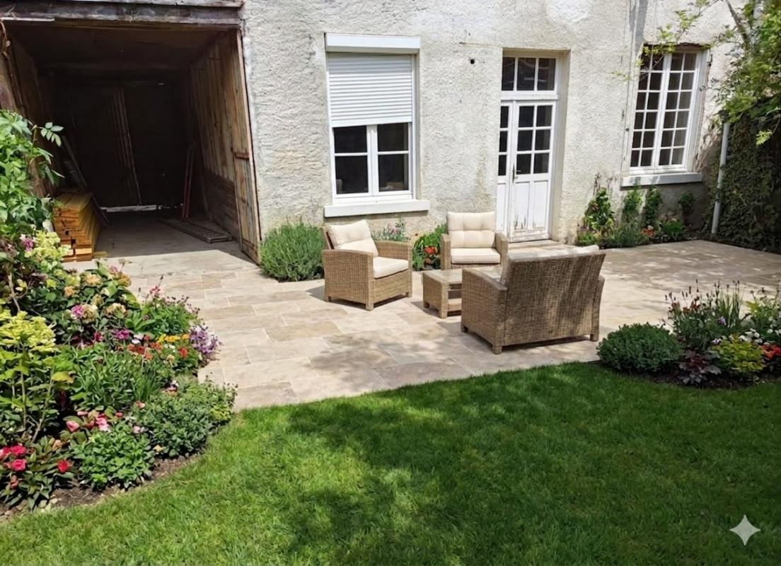 LUBERSAC Maison Lubersac 6 pièce(s) 200 m2 10