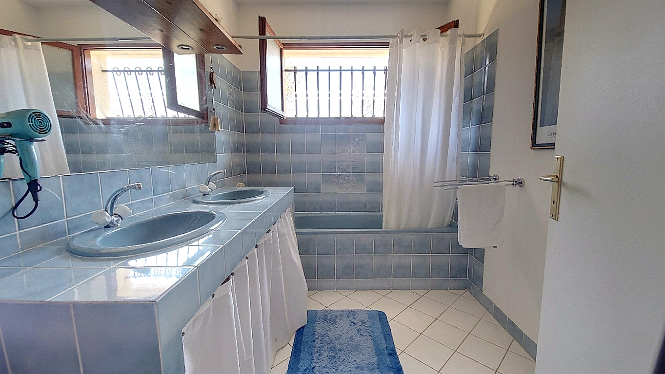 LE TAILLAN-MEDOC Maison Le Taillan Medoc 154 m2 sur 1000m² de jardin et piscine 10