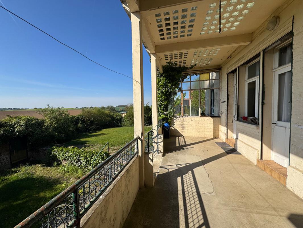FERRIERES Maison de 1900, 91m2, 2 chambres , jardin , cave, à Ferrières (10mn d'AMIENS) ..... très gros potentiel 12