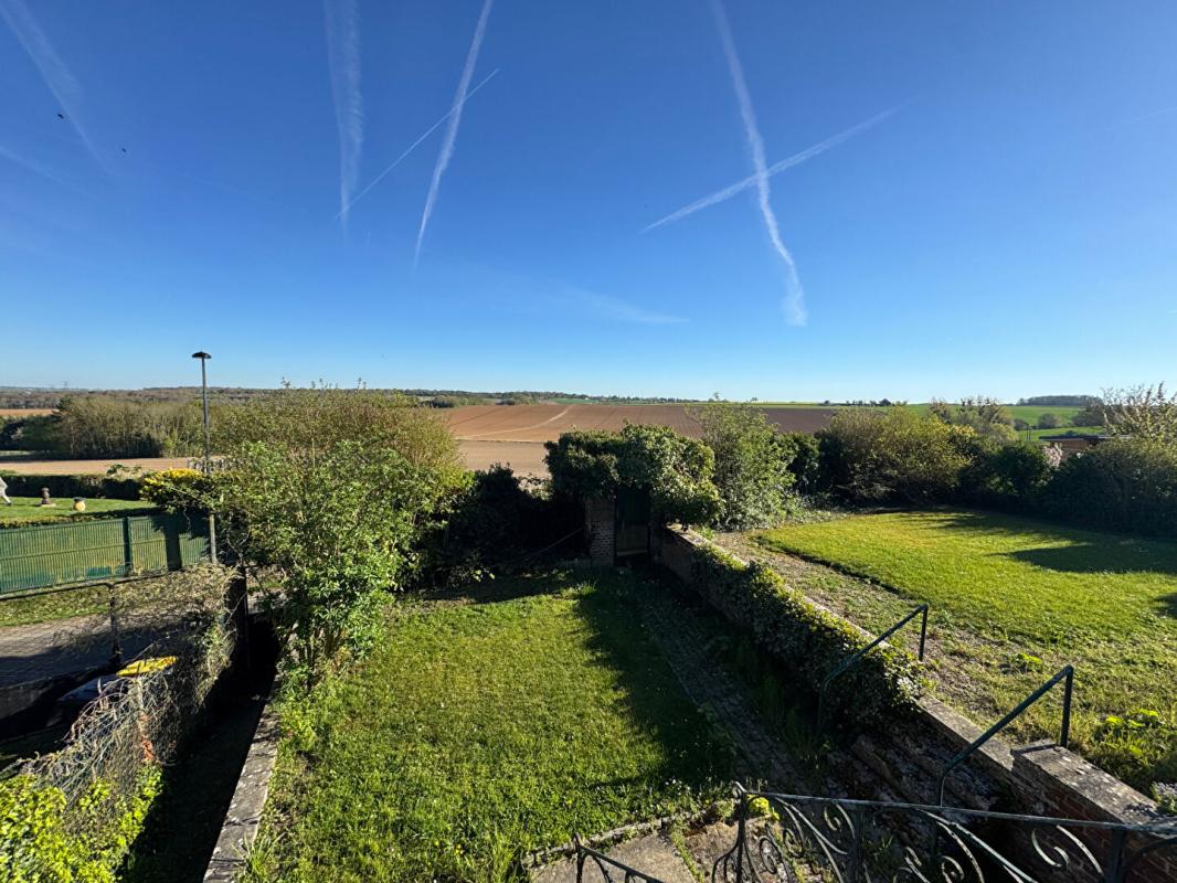 FERRIERES Maison de 1900, 91m2, 2 chambres , jardin , cave, à Ferrières (10mn d'AMIENS) ..... très gros potentiel 7