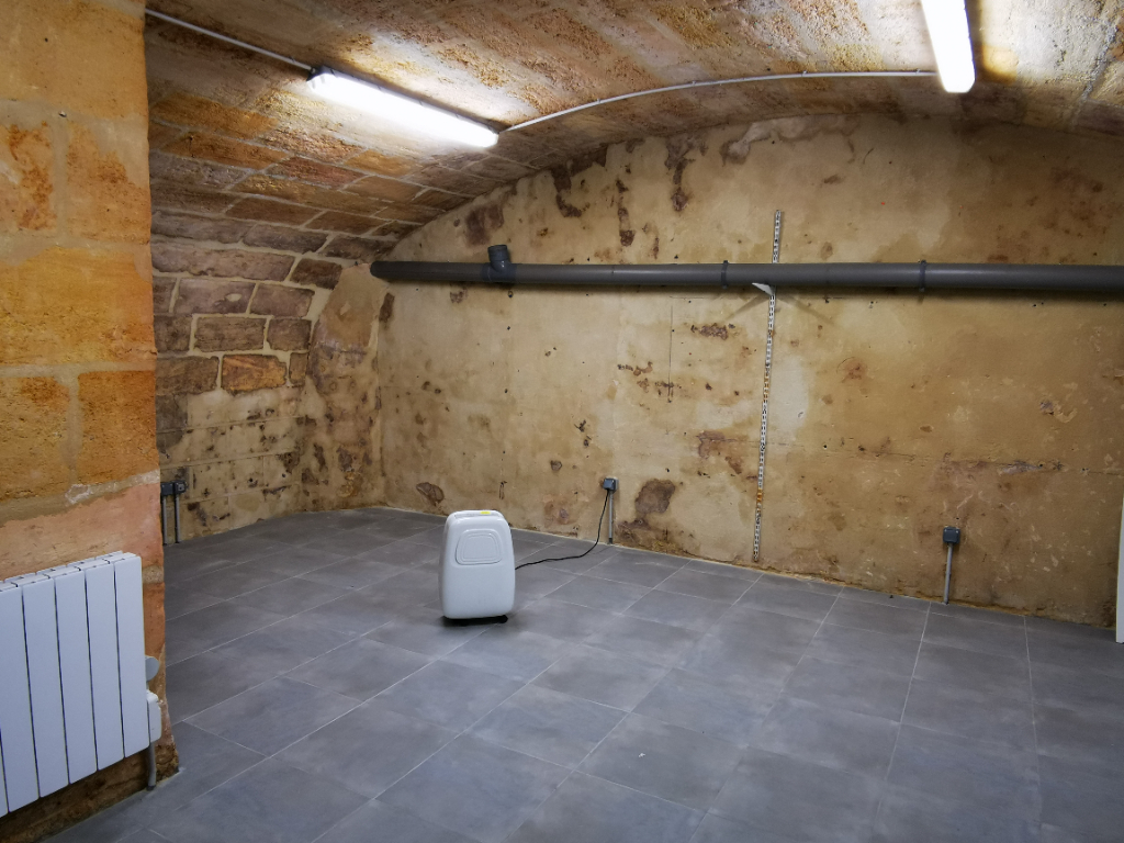 BORDEAUX BORDEAUX  -  MURS COMMERCIAUX/PROFESSIONNELS  LIBRES 7