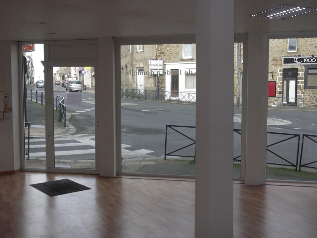 SAINT-BRIEUC SAINT BRIEUC - Local commercial ou professionnel Belle visibilité 7