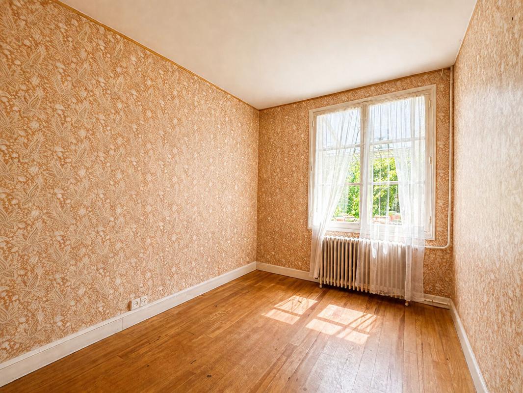 BELLEME Bellême centre à pied - Grande maison 7 chambres avec jardin de 1800 m², garage et fort potentiel 10