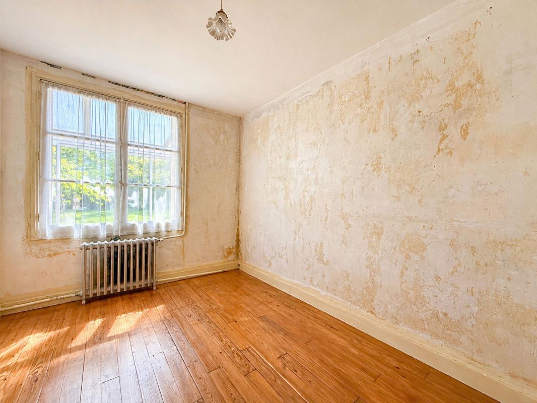 BELLEME Bellême centre à pied - Grande maison 7 chambres avec jardin de 1800 m², garage et fort potentiel 14