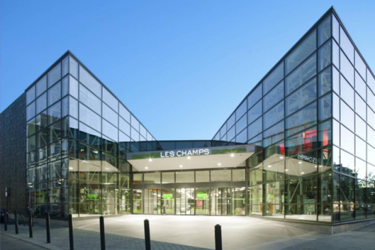 SAINT-BRIEUC SAINT BRIEUC - CENTRE COMMERCIAL, LOCAL 143 m², EMPLACEMENT N°1 6